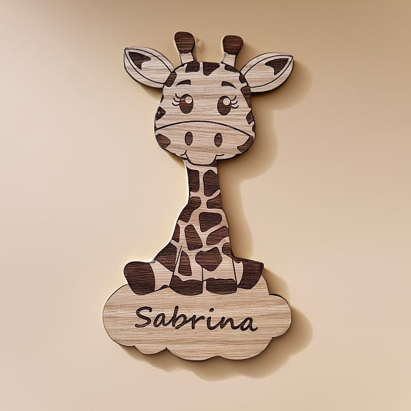 Customizable giraffe decoration