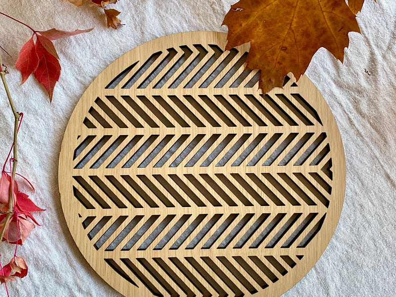 Sous-plat en bois avec motif