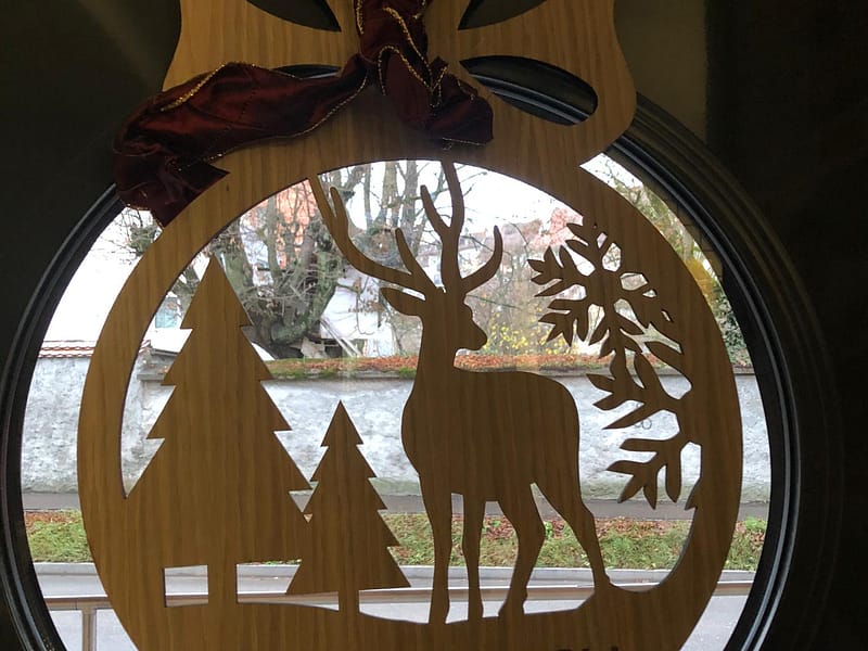 Décoration noël en bois. Maxi boule en bois