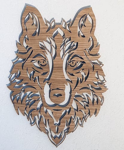 loup en bois