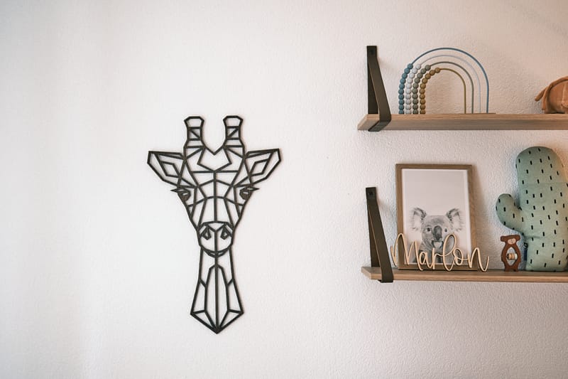 Wooden giraffe head decoration